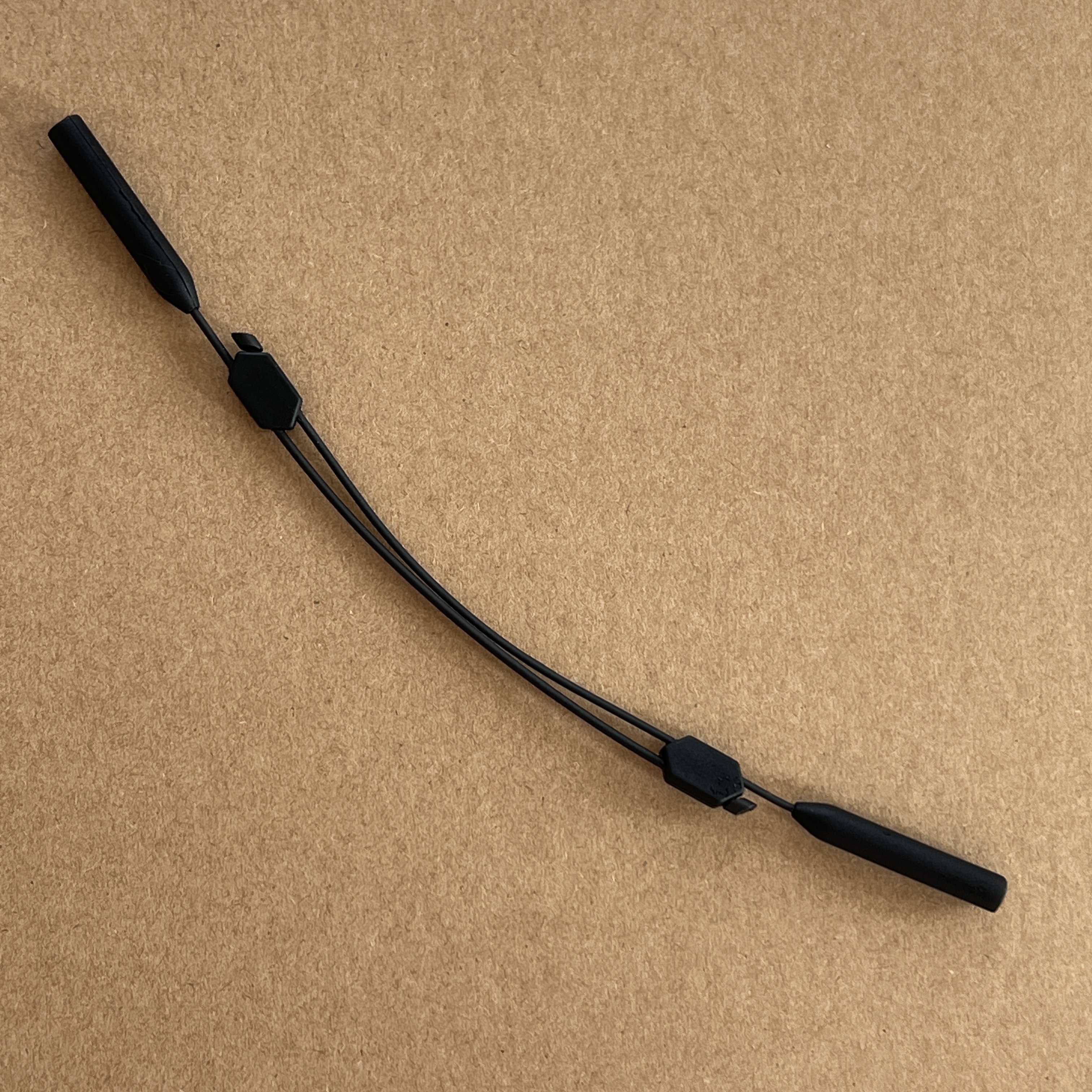 Adjustable Sunglasses Holder S - Sunglass Retainer Cord avis et prix