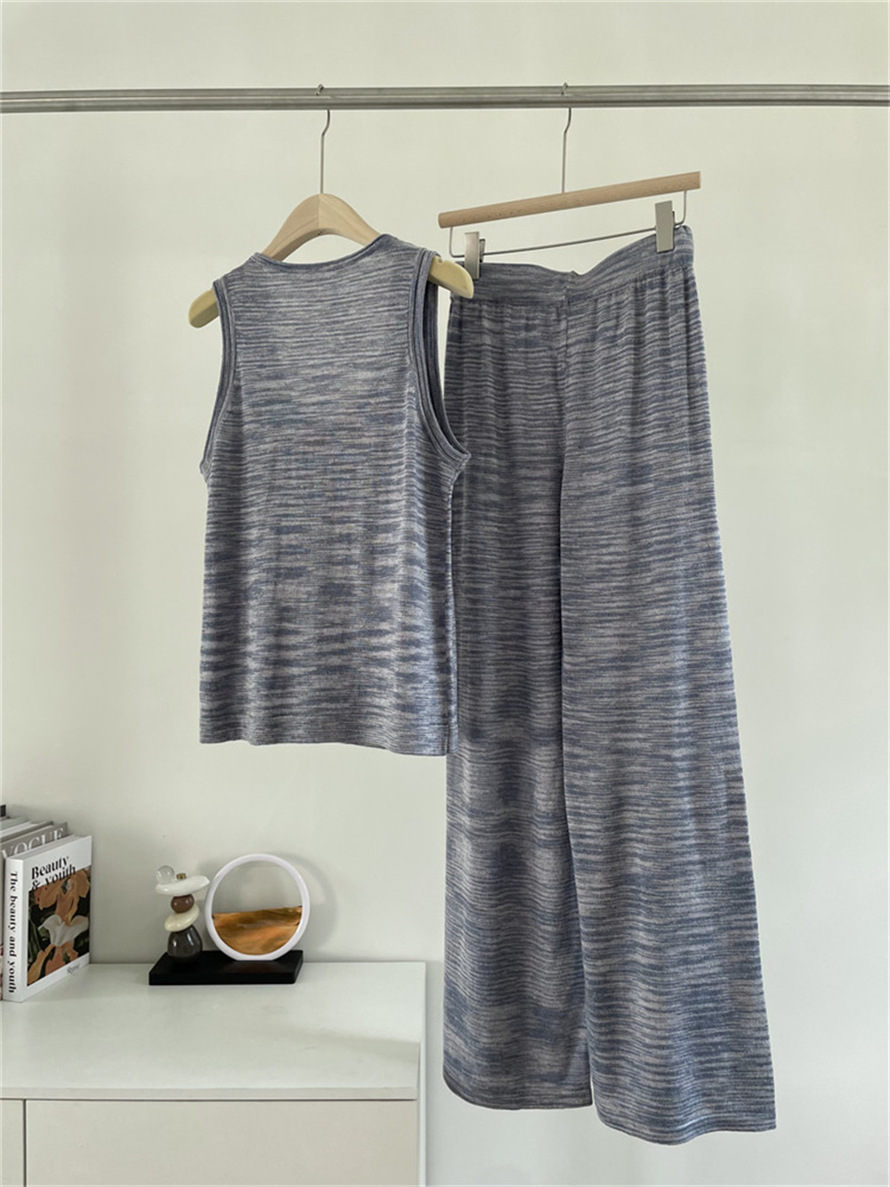 26 New Women's Clothes U-neck  - Short Linen Drawstring avis et prix